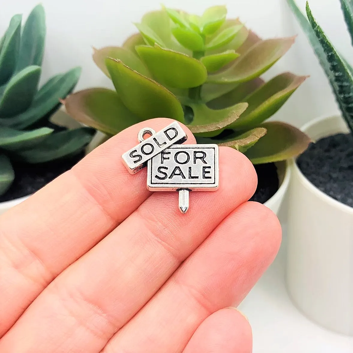 1, 4, 20 or 50 Pieces: Realtor For Sale Real Estate Charms