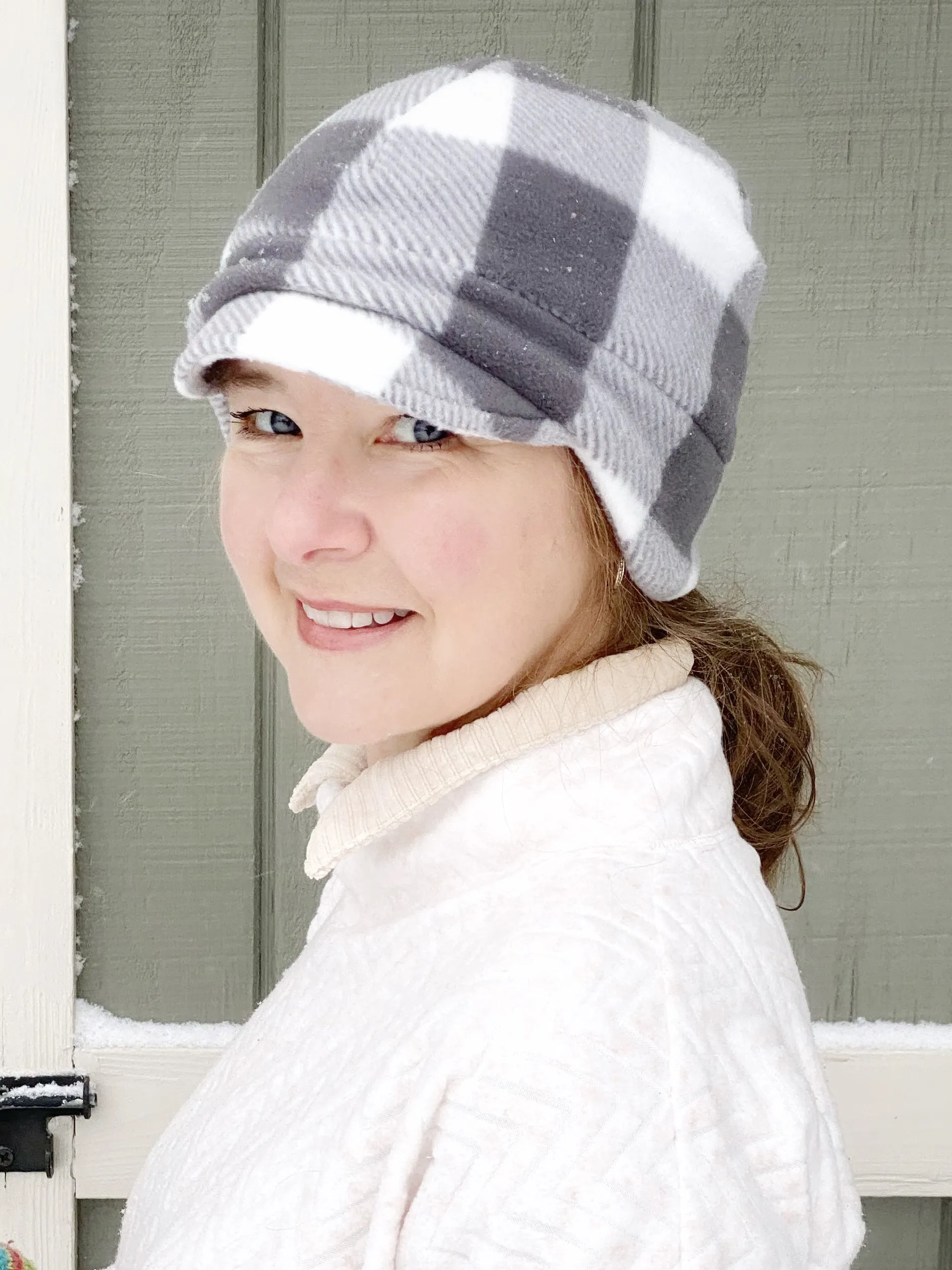 Anti-pill Fleece Winter Hat for Women, Winter Hat, Earflap Beanie for Women, Grey and White Buffalo Plaid