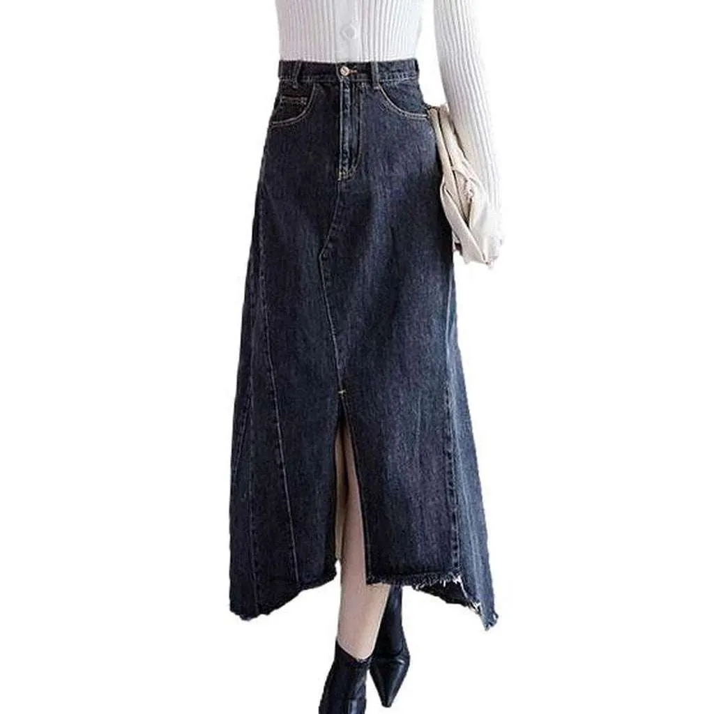 Asymmetric edge cut long skirt