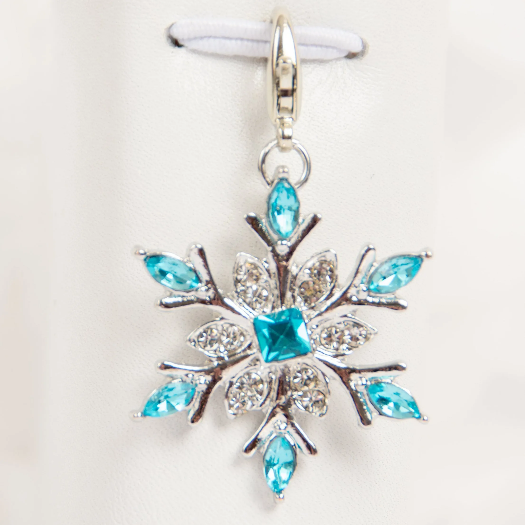 Blue Crystal Snowflake Travelers Notebook Charm - Stitch Marker