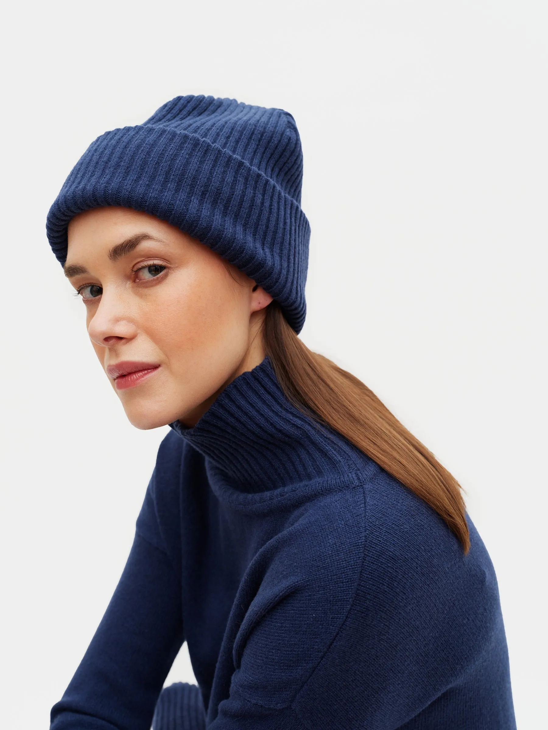 GIANT BEANIE, Dark Blue