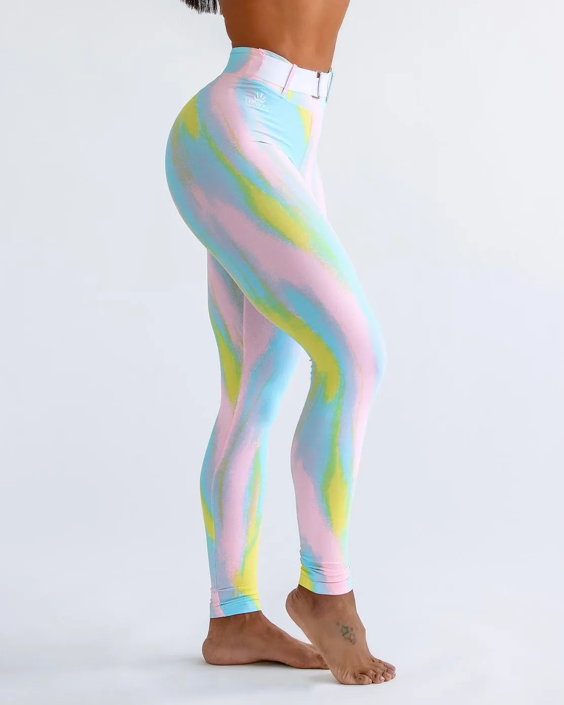 LUMINOUS LEGGINGS