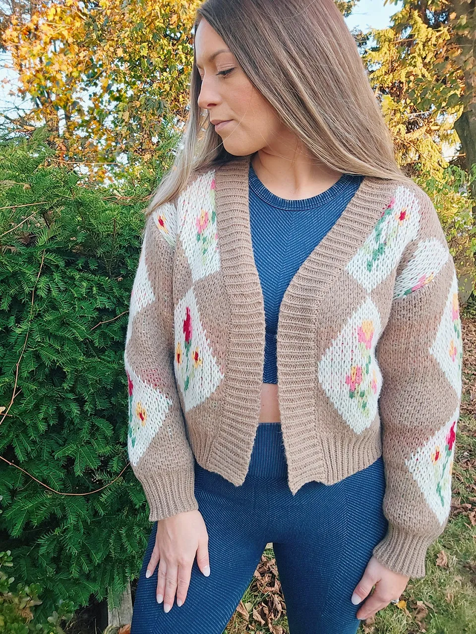 Romantic Bouquet Cropped Vintage Floral Cardigan