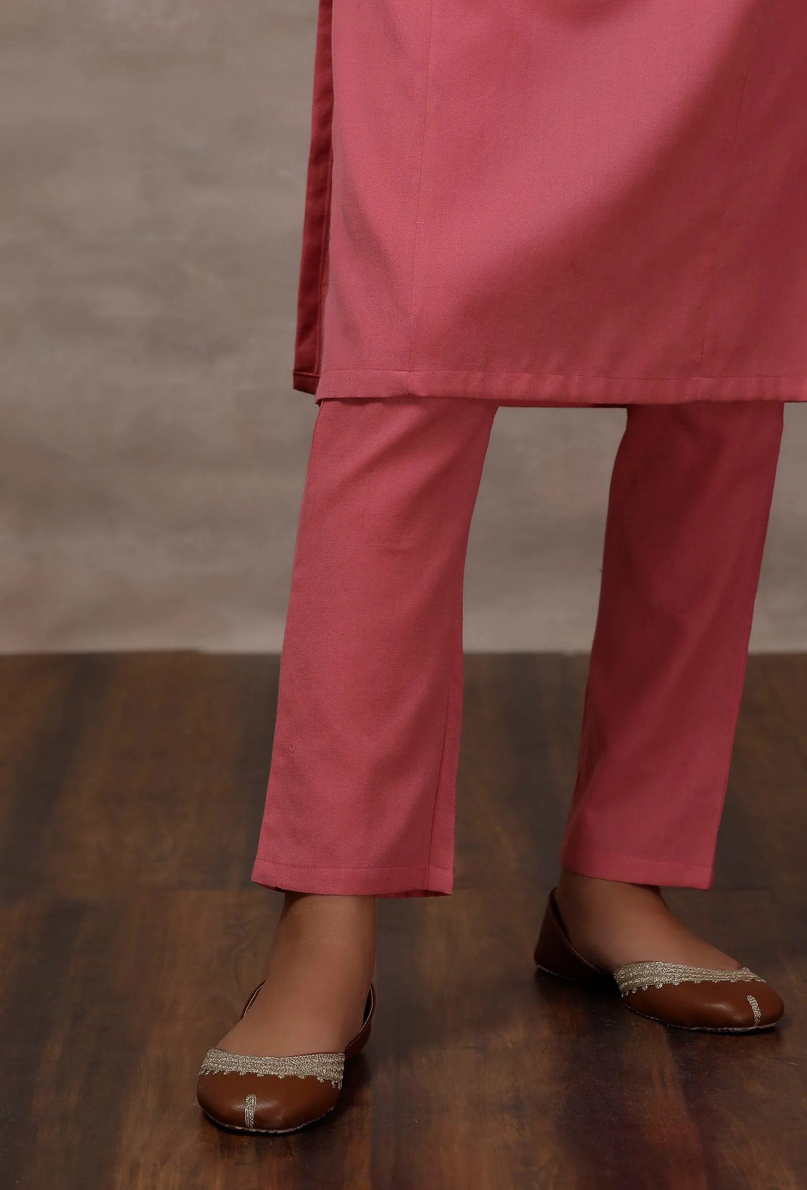 Set of 2: Pink Cashmilon Phiran Kurta with Pink Cashmilon Pants