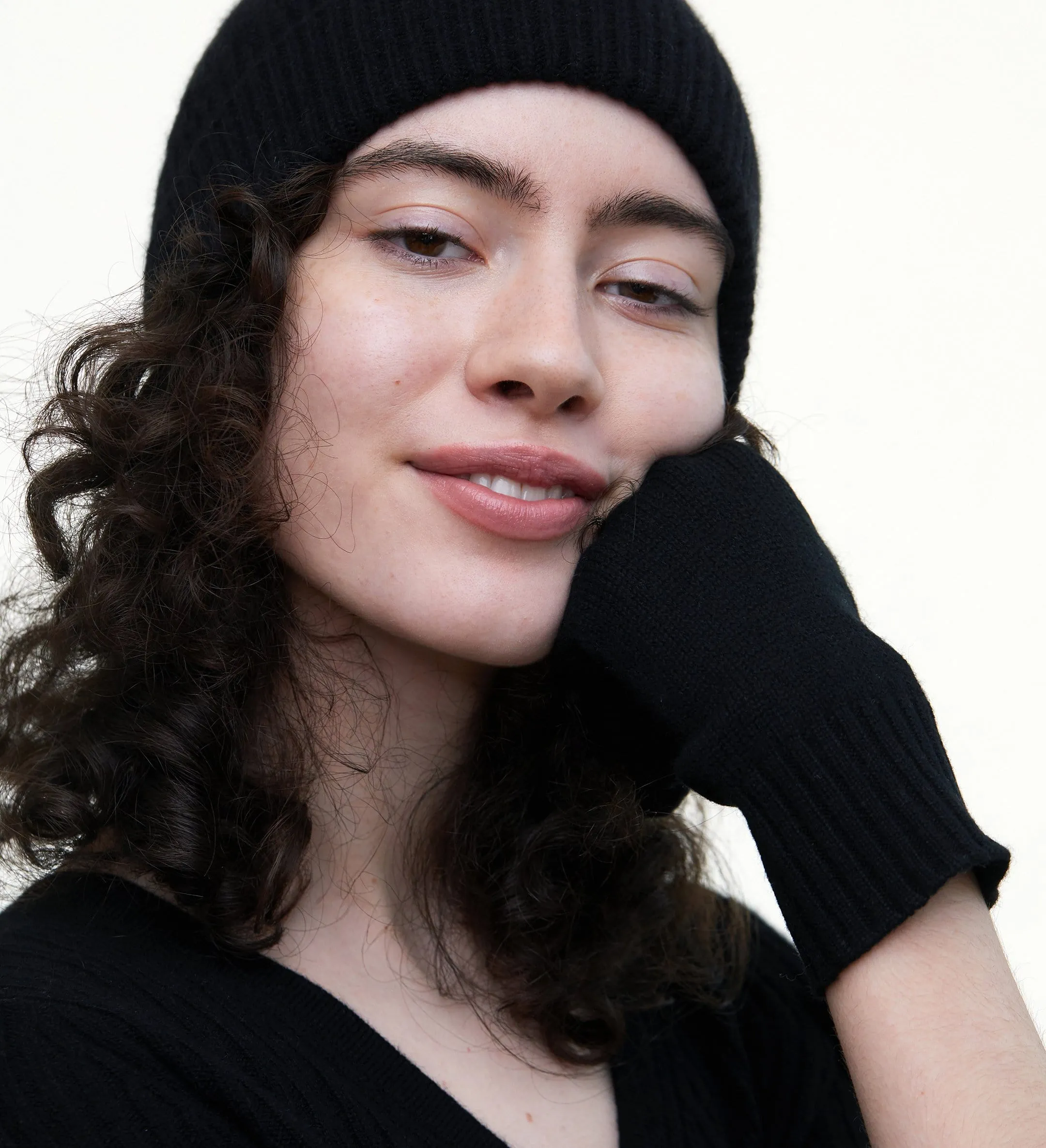 The Unisex Cashmere Plain Knit Gloves