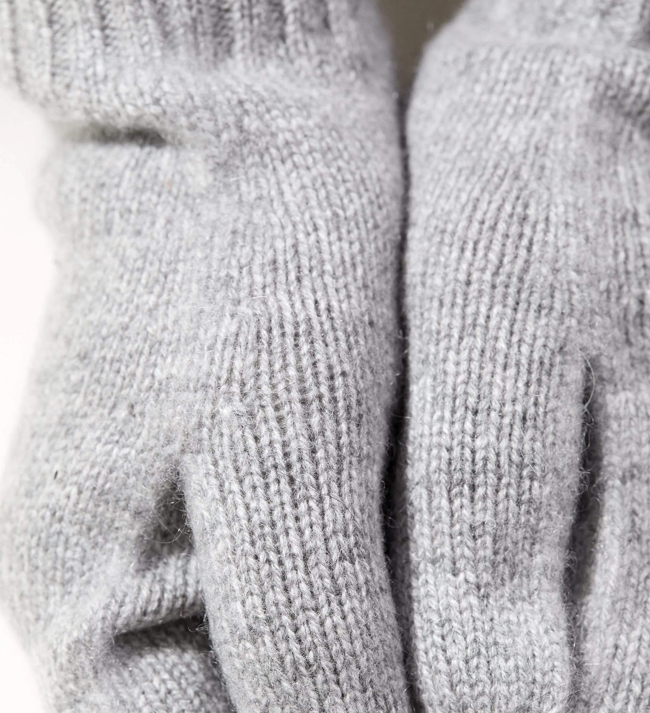 The Unisex Cashmere Plain Knit Gloves