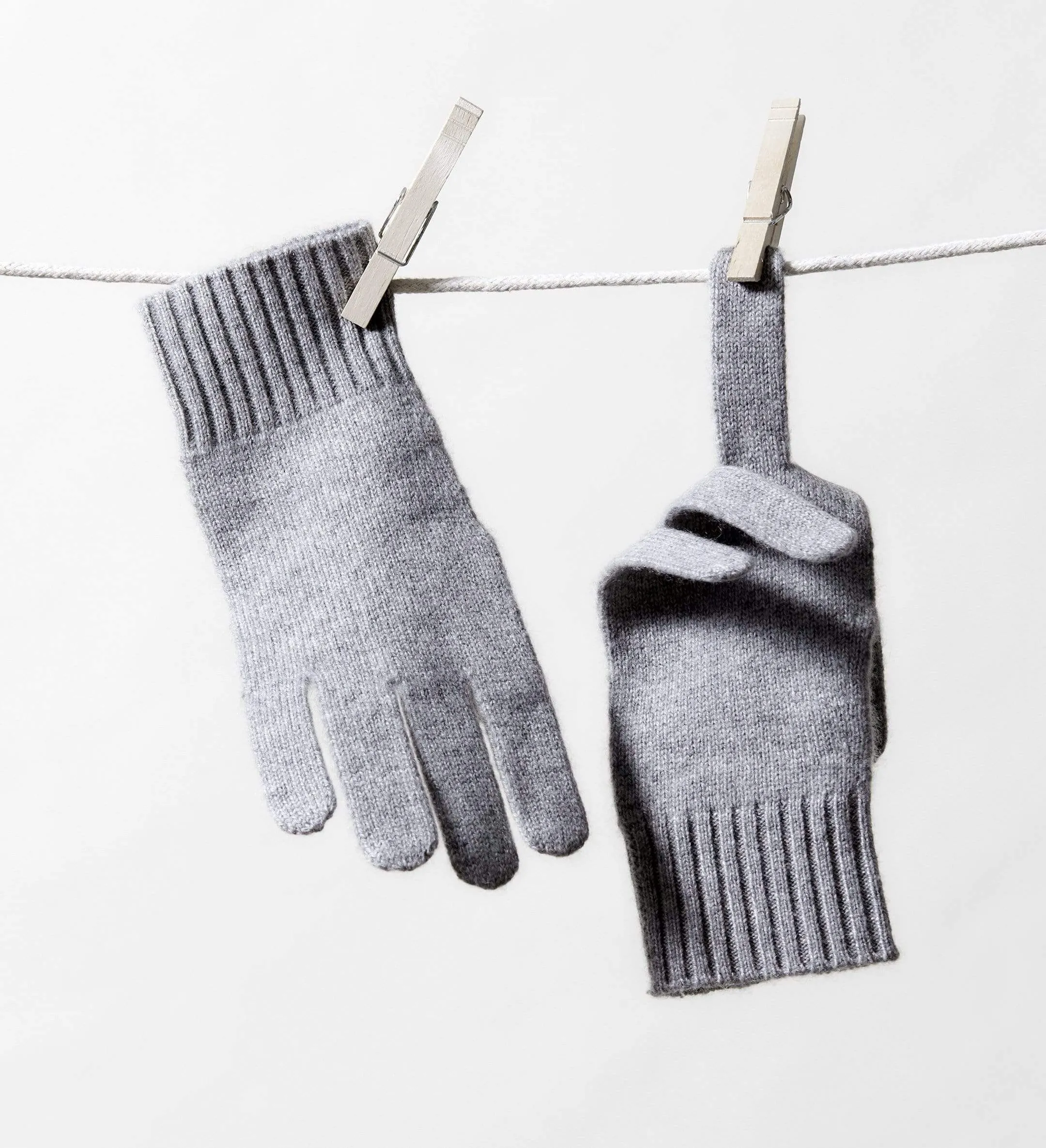 The Unisex Cashmere Plain Knit Gloves